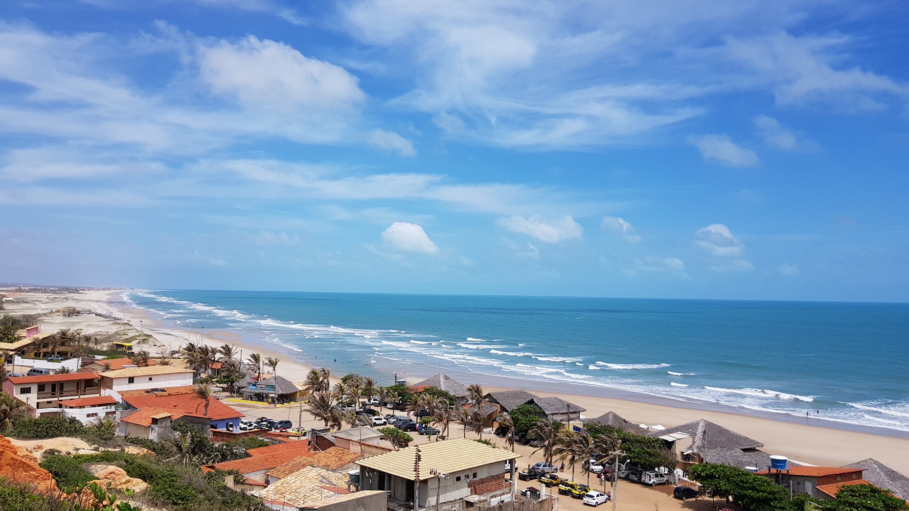 No sábado, o litoral pode receber chuva enter a madrugada e a amanhã (FOTO: Dieny Portinanni/Unsplash)