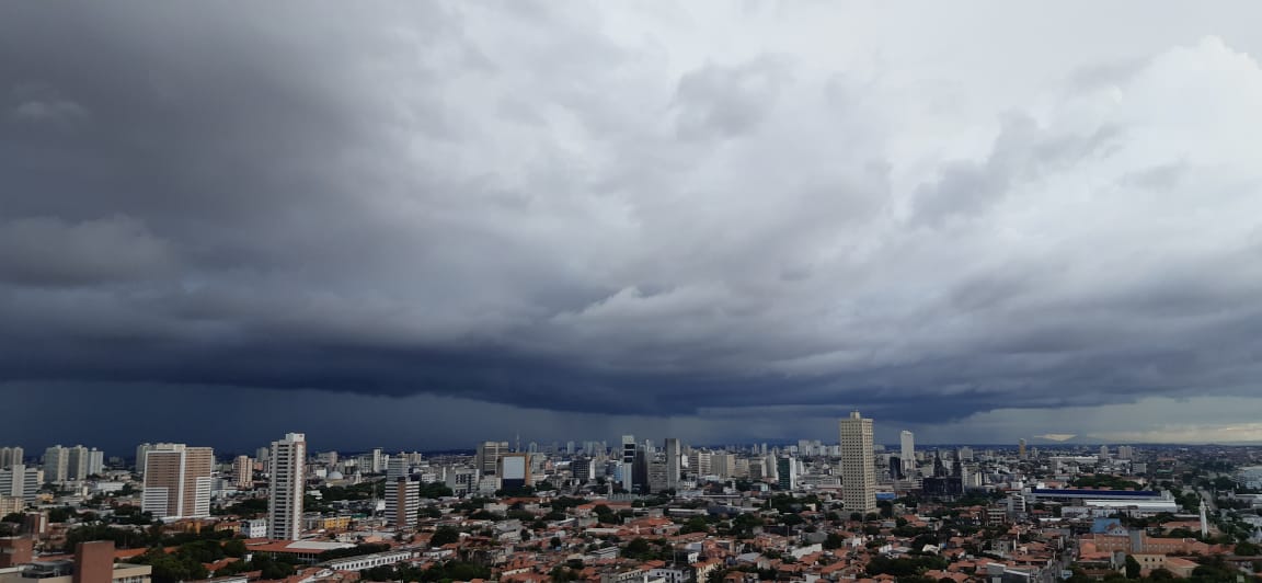 Último fim de semana de abril deve ser de mais chuvas, principalmente no centro-norte