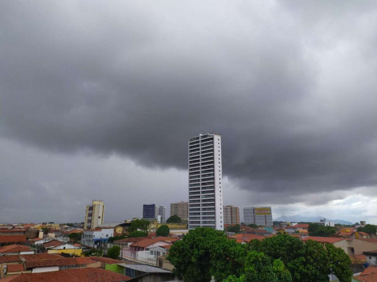 O maior acumulado da Capital foi registrado no posto pluviométrico Castelão (FOTO: Vanessa Silva)