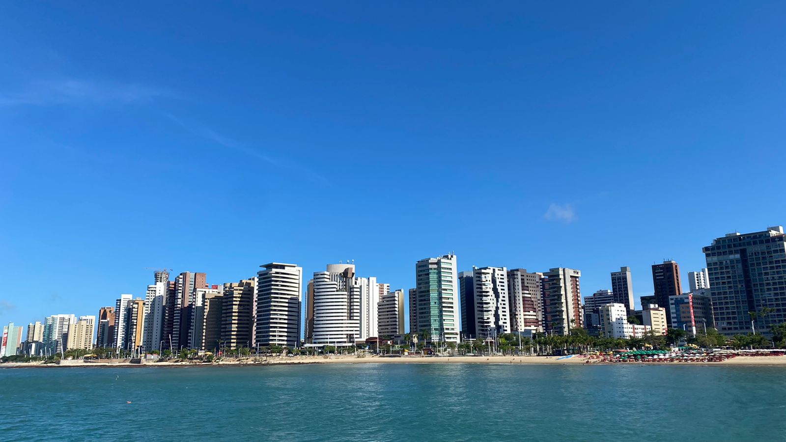 Para o Litoral de Fortaleza, a tendência é de céu mais claro na maior parte do fim de semana (FOTO: Marciel Bezerra)