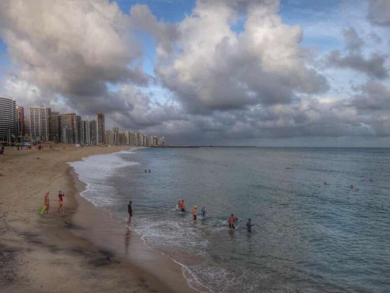 Céu variando de poucas nuvens a sem nuvens e possibilidade de chuvas no Ceará. (Foto: Nely de Carvalho)