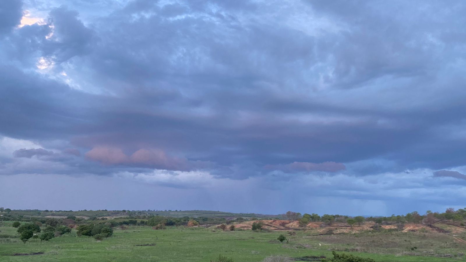 Cobertura de nuvens deverá ser maior no início dos dias (FOTO: Marciel Bezerra)