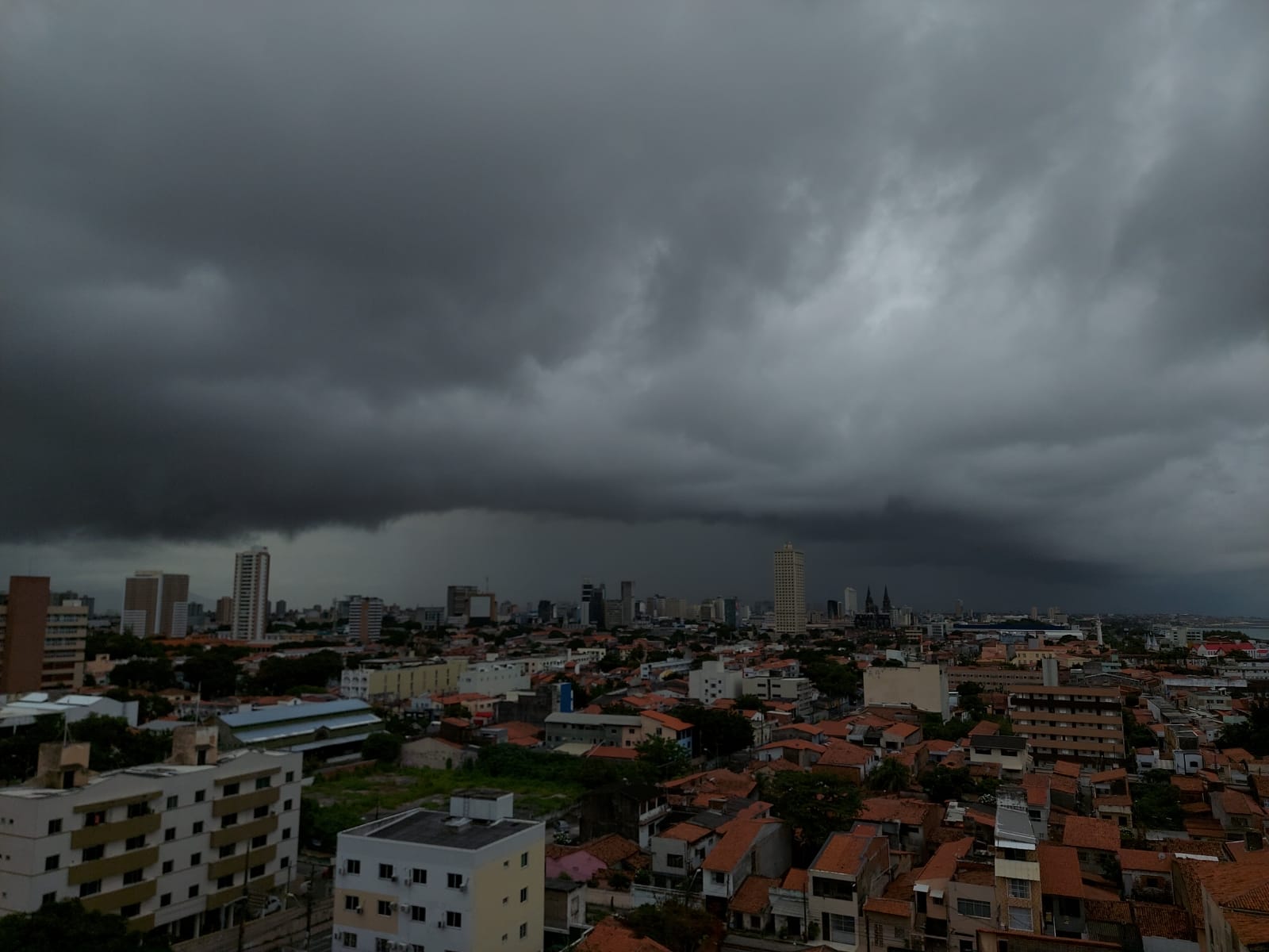 Em Fortaleza, o maior acumulado foi de 29,2 mm, no Posto Castelão  (FOTO: Daniel Monteiro)