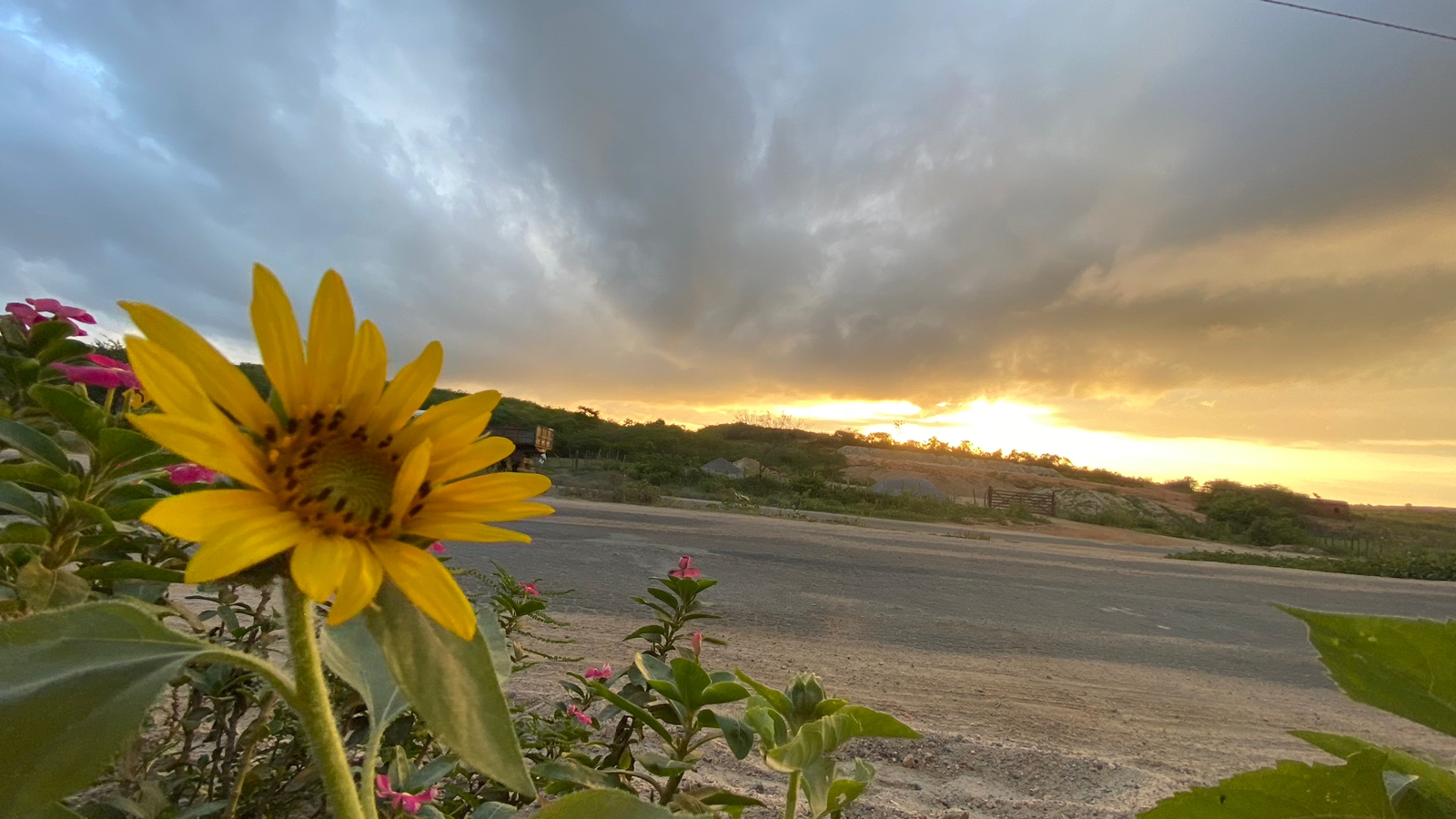 O domingo poderá ser o dia com maiores chances de chuva (FOTO: Marciel Bezerra)