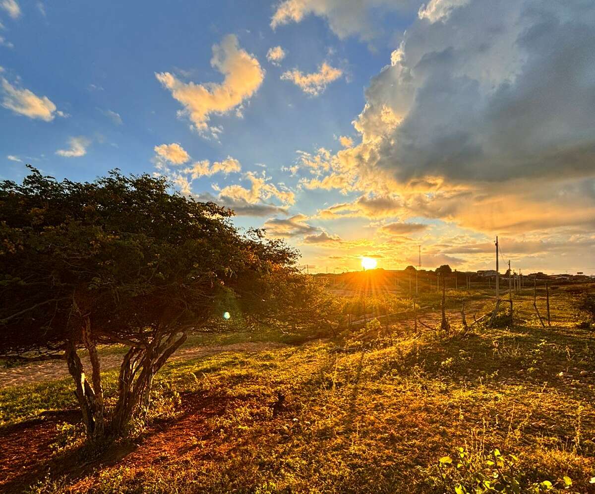 Ceará deve manter predomínio de sol, mas com chuvas passageiras até quarta (22)