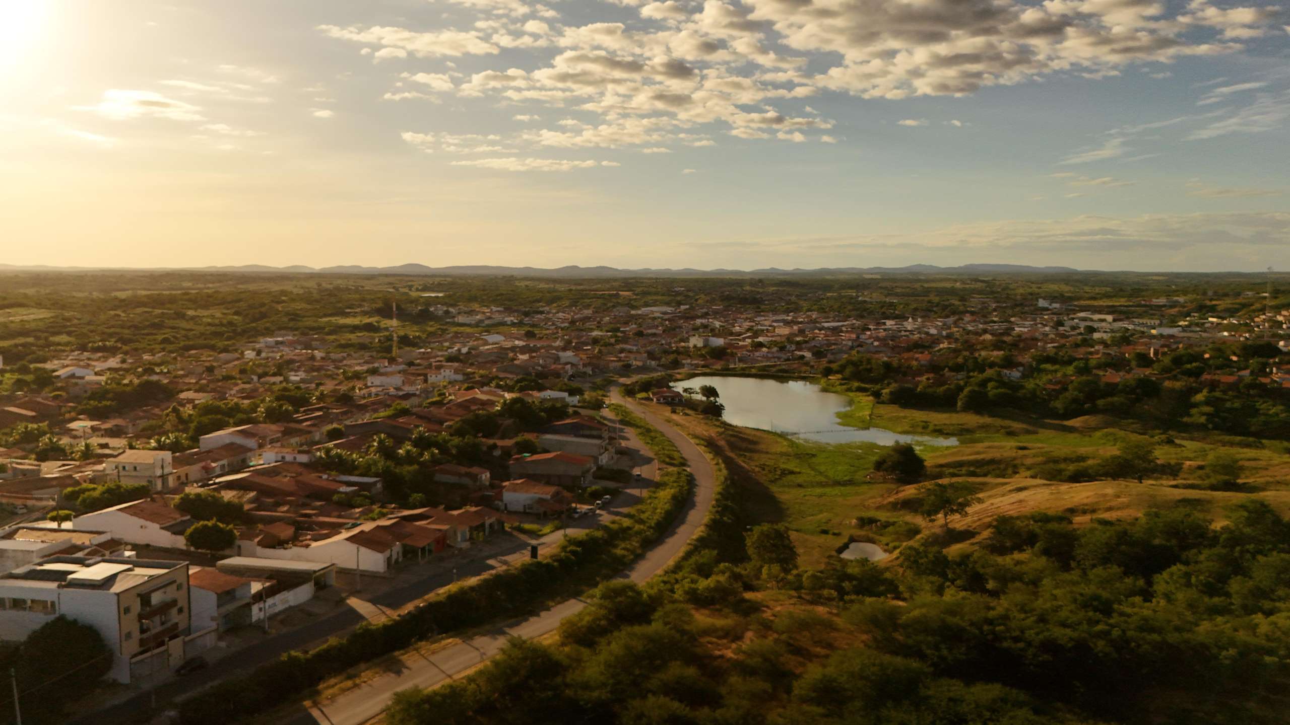 Com a tendência de menor cobertura de nuvens durante as tardes, as temperaturas devem se manter elevadas em grande parte do estado. (FOTO: Marciel Bezerra)