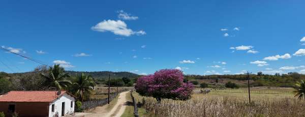 O calor deve continuar intenso, especialmente no interior. (FOTO: Marciel Bezerra)