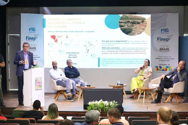 Edurado Sávio Martins, discute sobre projetos na área do clima (FOTO: Divulgação/MCTI)