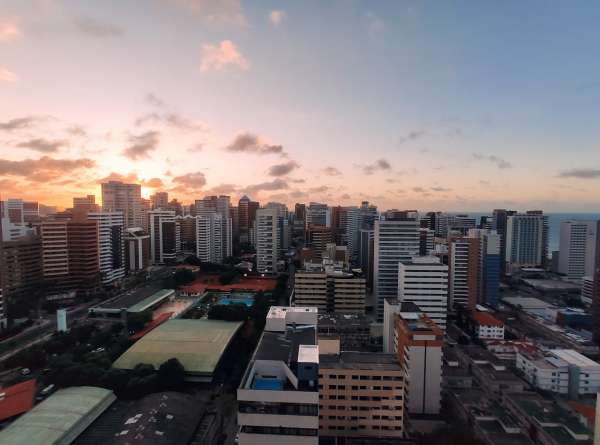 Para as madrugadas e início das manhãs de sexta-feira (13) e sábado (14), há possibilidade de chuvas isoladas e de fraca intensidade. (FOTO: Reprodução/Pexels)