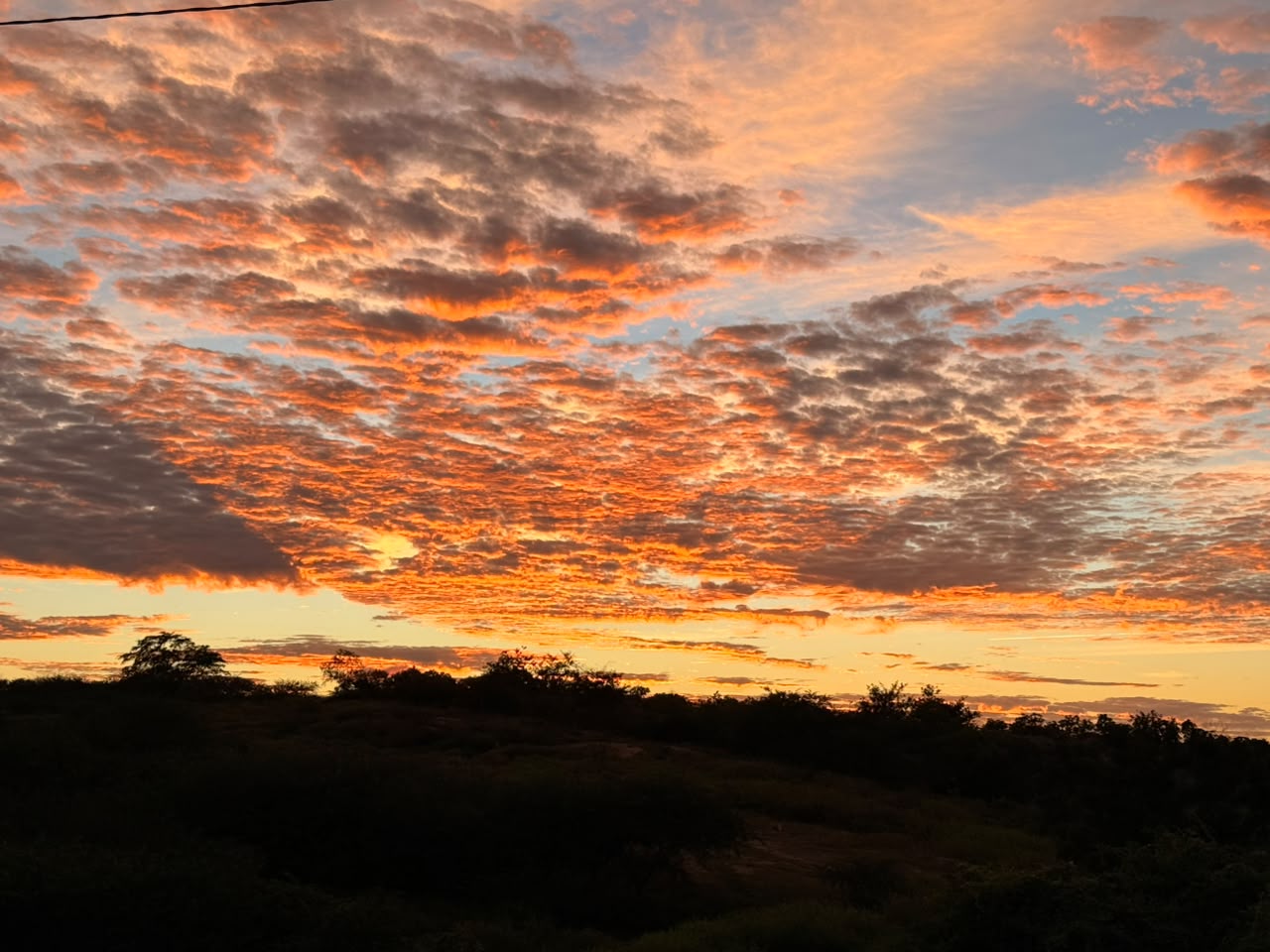 As temperaturas máximas devem variar entre 30°C e 33°C em grande parte do Ceará, mantendo a sensação de calor e desconforto térmico. (FOTO: Marciel Bezerra)